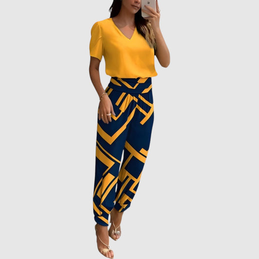 Chantal | Dames Set met V-hals Crop Top & Wijde Broek met Zakken