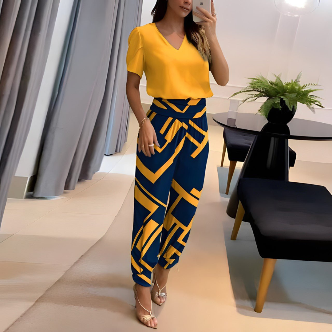 Chantal | Dames Set met V-hals Crop Top & Wijde Broek met Zakken
