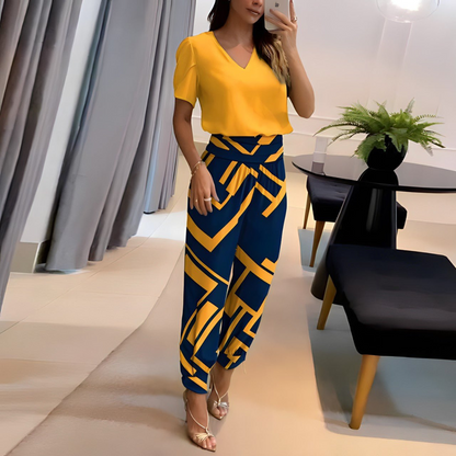 Chantal | Dames Set met V-hals Crop Top & Wijde Broek met Zakken